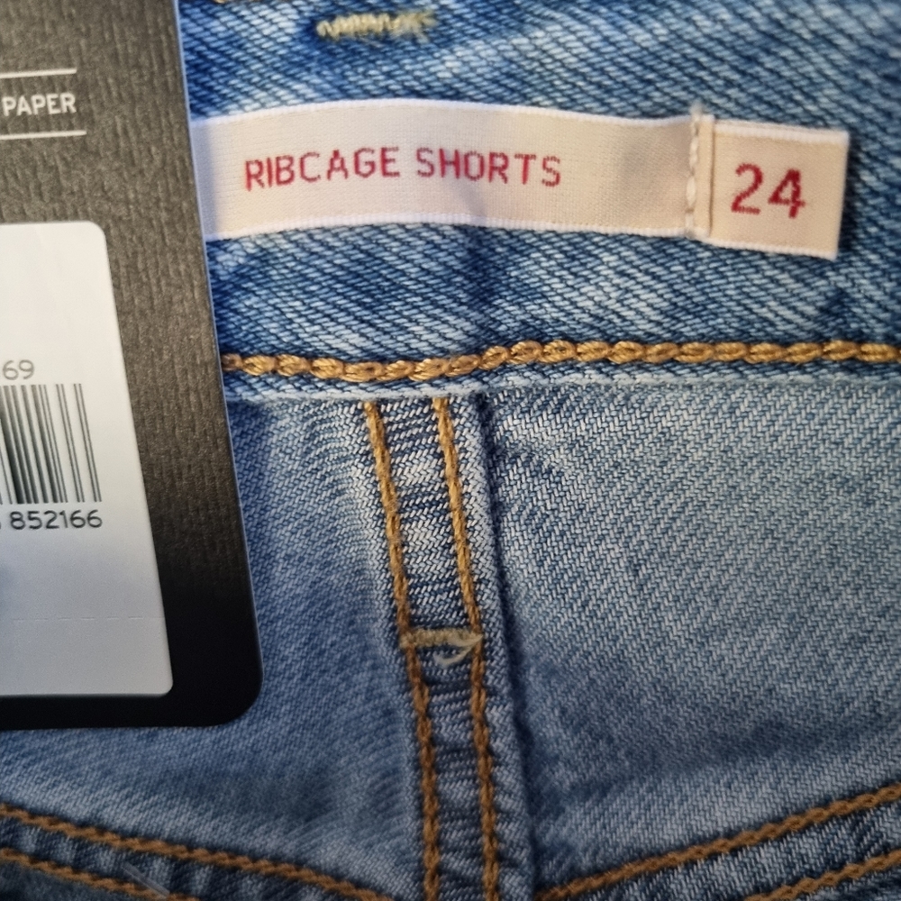 Levi's Ribcage Short Frost Blue Denim Shorts - Picture 10 of 12
